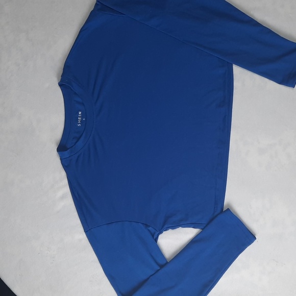 Shein Cropped Long sleeve - Picture 3 of 5
